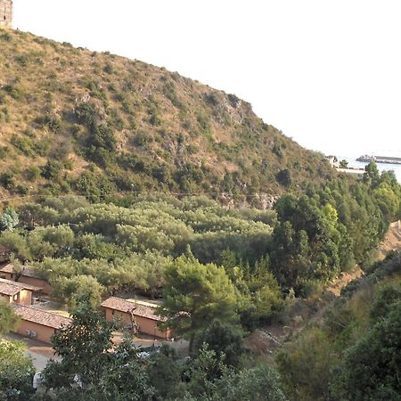 Family Resort Cala Di Luna مارينا دي كاميروتا المظهر الخارجي الصورة