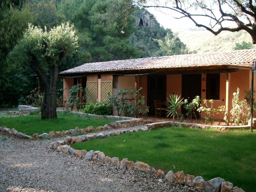 Family Resort Cala Di Luna مارينا دي كاميروتا الغرفة الصورة